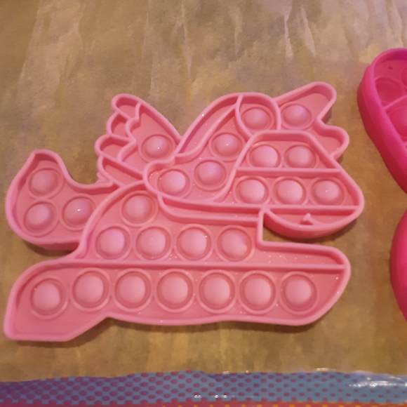 Lot of Pop It Fidget Poppers Pink, Purple, Multi NWT - Picture 2 of 6